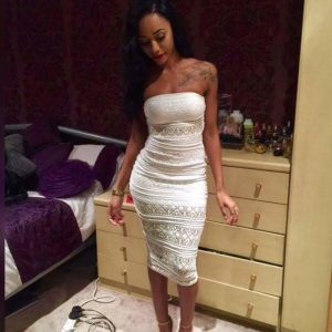 Coralie - rencontre-Milf-Vénissieux